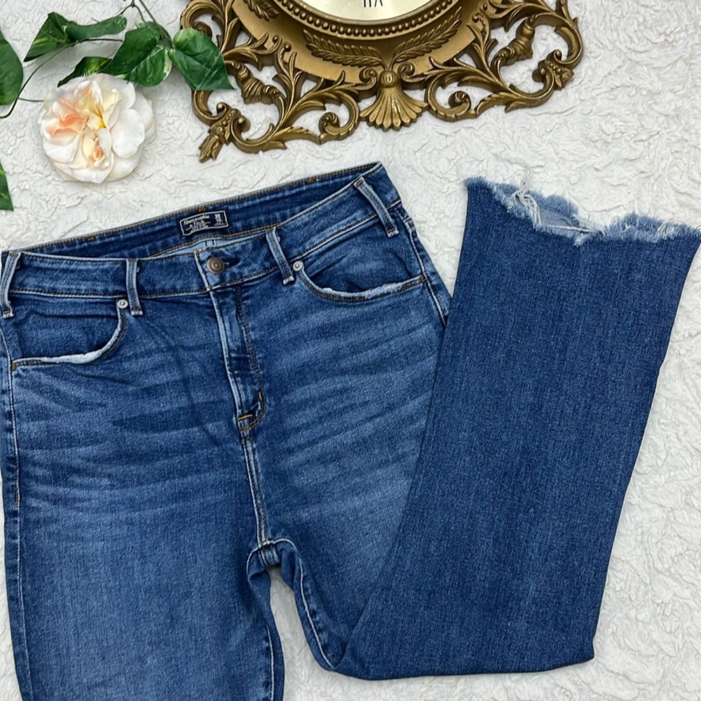 Abercrombie & Fitch High Rise Ankle Flare Jeans